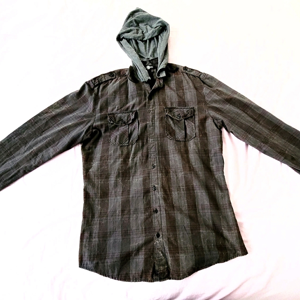 Ona Saez Flannel Shirt with Hoodie Large